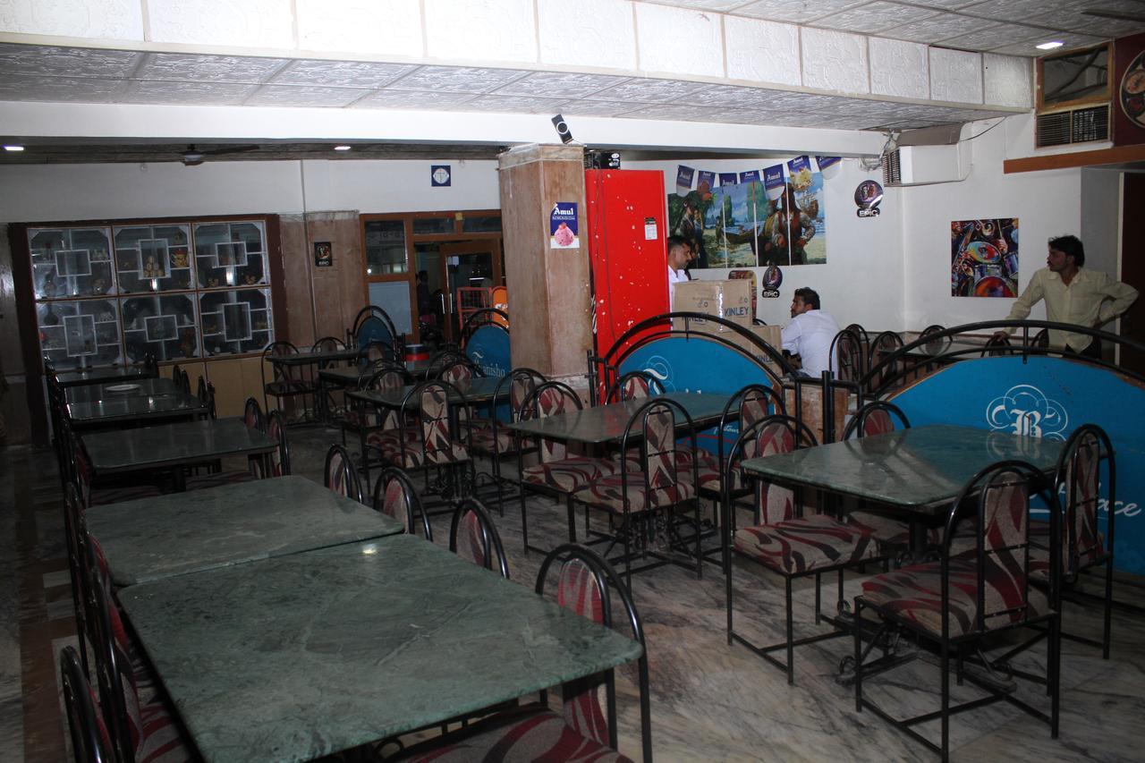 Hotel Bhagwat Palace Latur Экстерьер фото